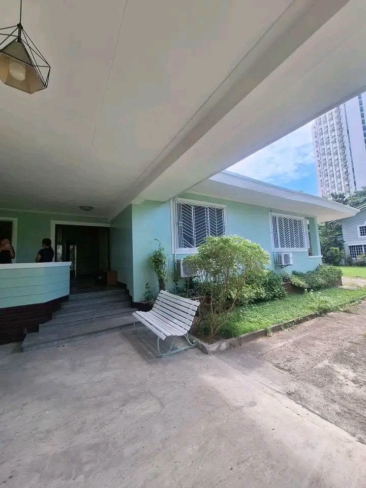 FOR RENT | Spacious Bungalow House & Lot in Lahug, Cebu City 🏡 - photo 1