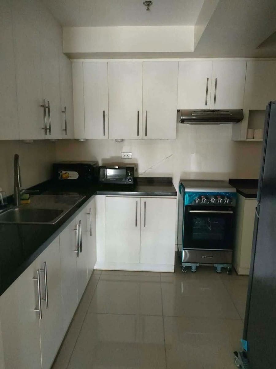 FOR RENT 2bedroom with Maids Room and Parking‼️ - photo 2