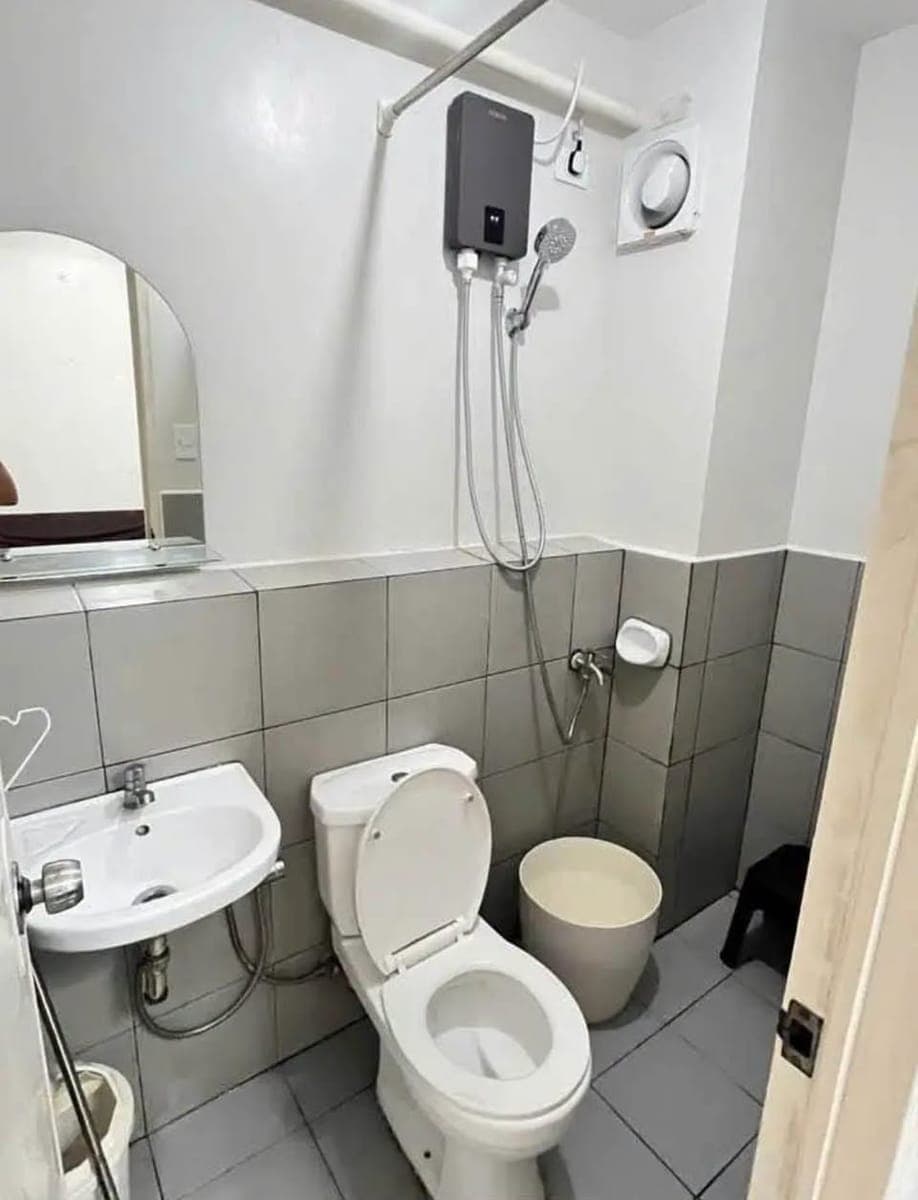 FOR RENT: 2-Bedroom Condo – Urban Deca Homes Banilad - photo 5