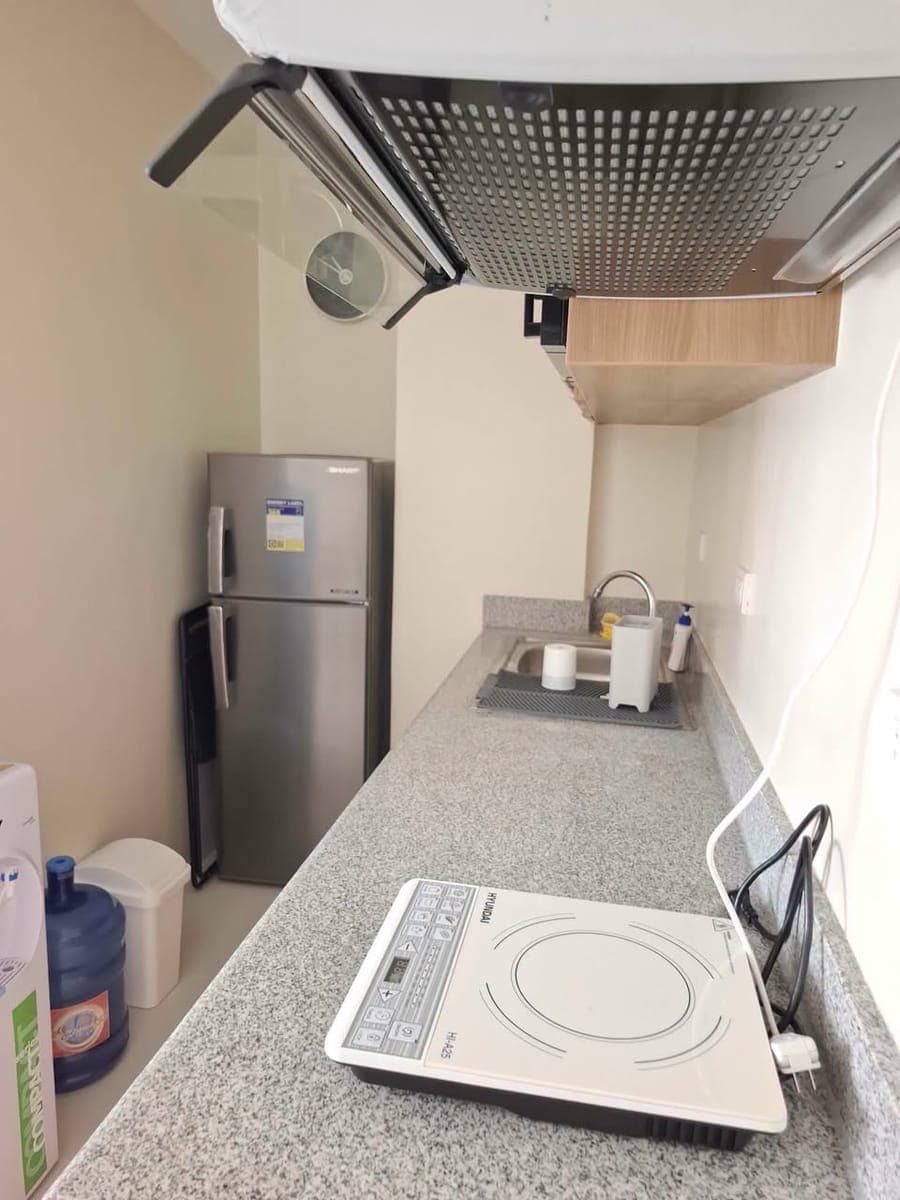 FOR RENT | 1-Bedroom Unit at Midpoint Residences - photo 2
