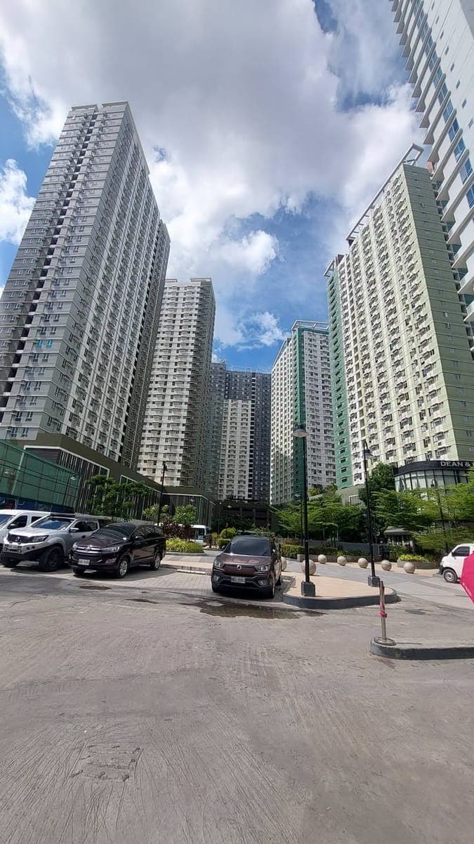 FOR RENT | 2  Bare Studio Unit – Avida Riala Tower 3 Cebu IT Park - photo 5
