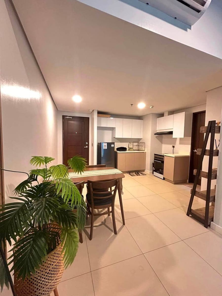 ✨ FOR RENT | Luxury 1-Bedroom Corner Unit with Balcony - photo 4