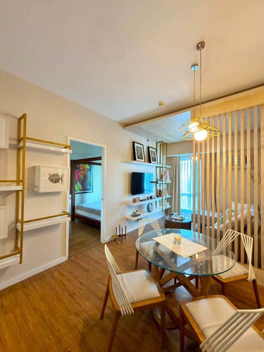 FOR RENT: 1 Bedroom Unit at Marco Polo Tower 1- 40k with dues and parking - photo 1