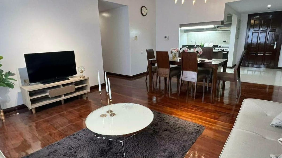 FOR RENT, 3Bedroom+maids qtr+Parking - photo 2