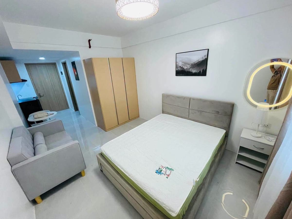 FOR RENT - Brand New Studio unit with Balcony - photo 1
