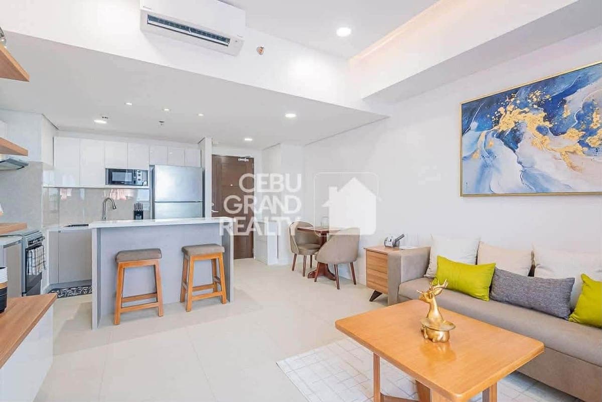 FOR RENT: 1 Bedroom with Balcony at 38th Park Avenue, Cebu IT Park - photo 4