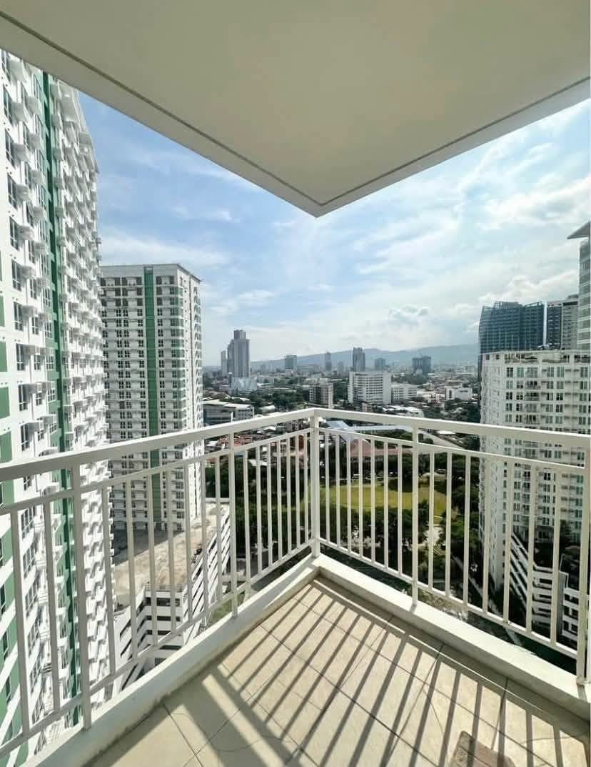🏙️ FOR LEASE | 2 BEDROOMS CONDO WITH BALCONY - photo 4