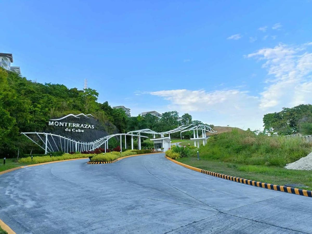 RESALE LOT PEAK 2 MONTERRAZAS - photo 2