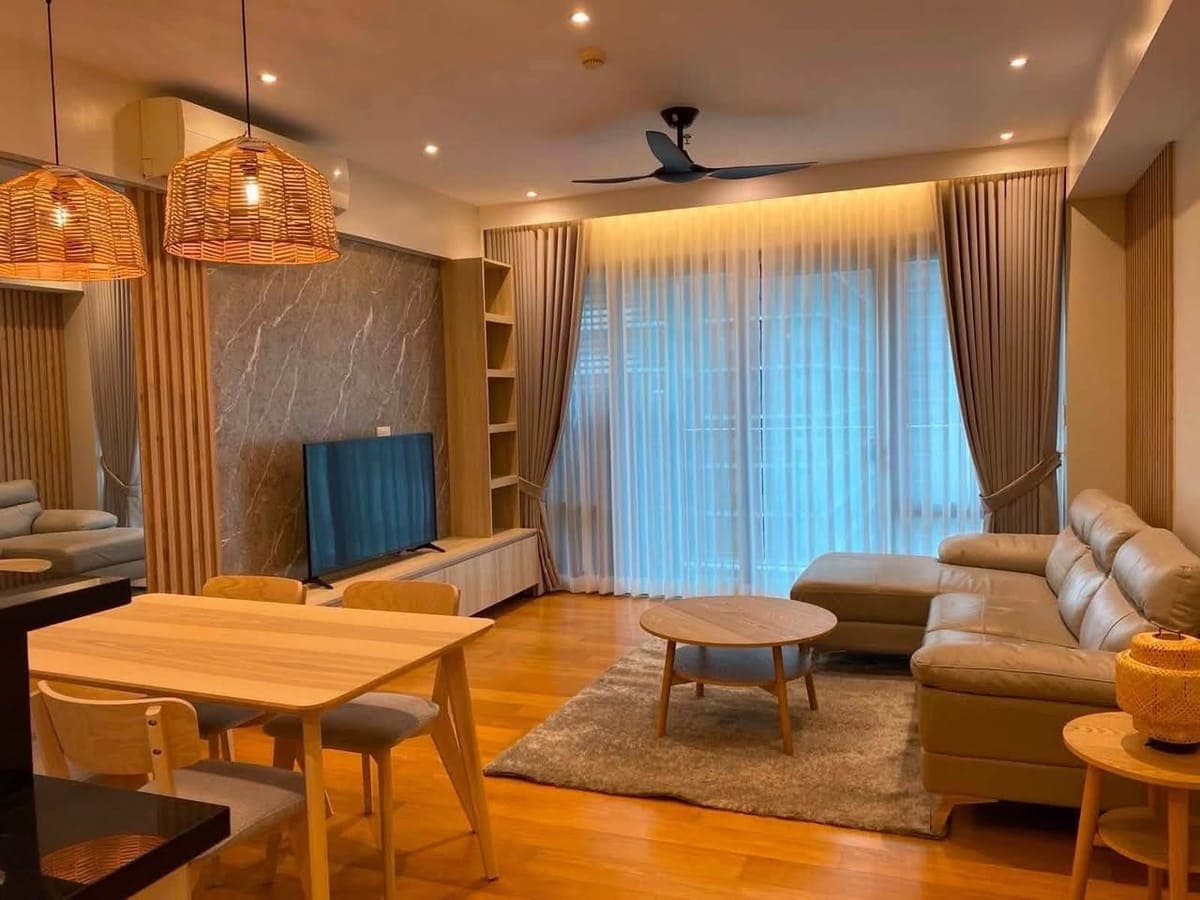 FOR RENT: Newly Renovated 1-Bedroom Condo – Park Point Residences - photo 1