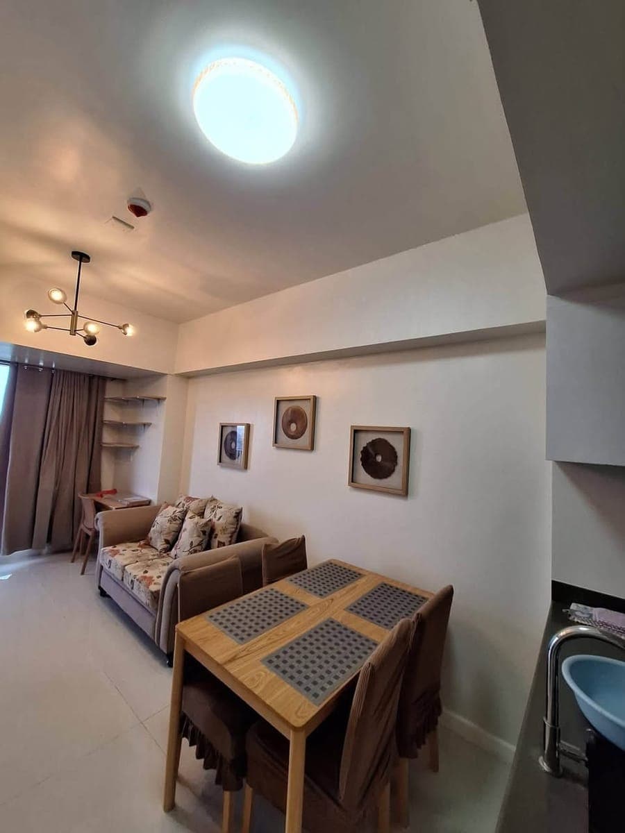 🏙️ FOR RENT | Brand-New 1-Bedroom Condo with Balcony & Parking 🌊 - photo 4