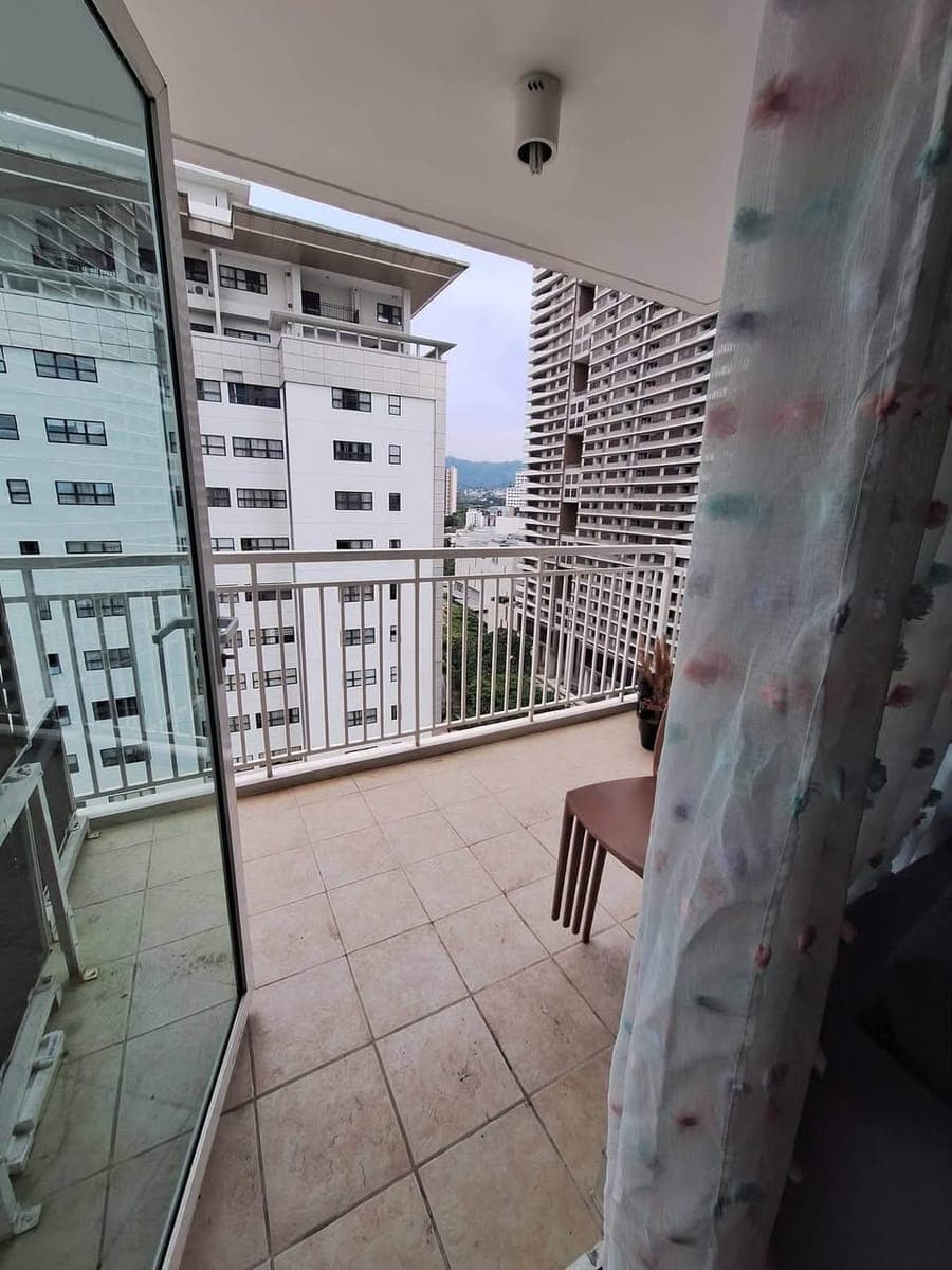 🏙️ FOR RENT | 2-Bedroom End Unit with Balcony 🌿 - photo 4