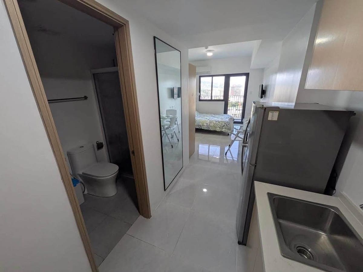 🏢 FOR RENT – Fully Furnished Studio Condo - photo 2