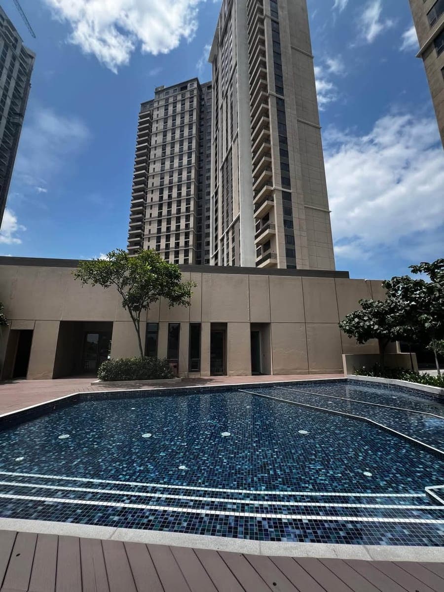 Mandani Bay studio unit available for rent fully furnished with seaview and amazing amenities . - photo 2
