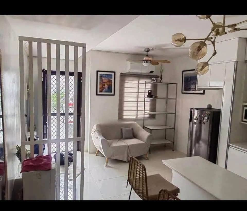 🏡 FOR RENT | Fully Furnished Smart Townhouse - photo 1