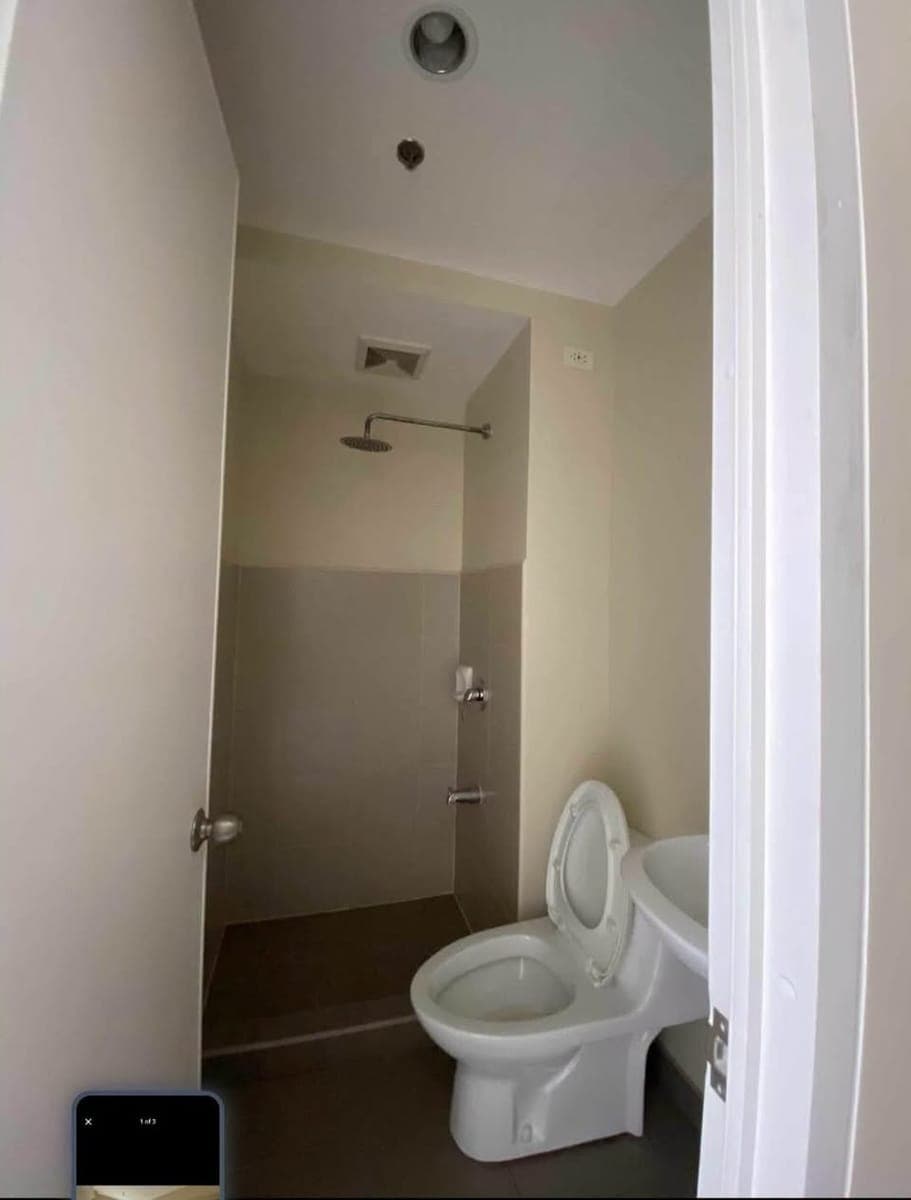 FOR RENT | 2  Bare Studio Unit – Avida Riala Tower 3 Cebu IT Park - photo 4
