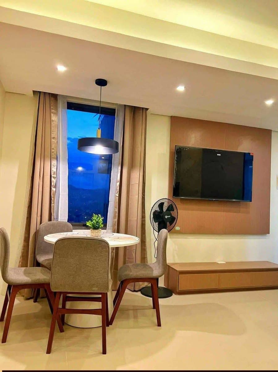 35K/MONTH, 1BEDROOM UNIT with Balcony at BASELINE PRESTIGE - photo 2