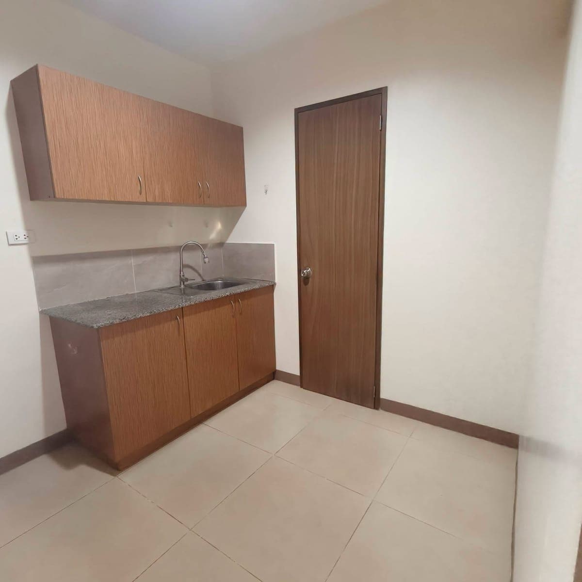 🏡 BARE STUDIO UNIT FOR RENT – GUADALUPE, CEBU CITY - photo 3