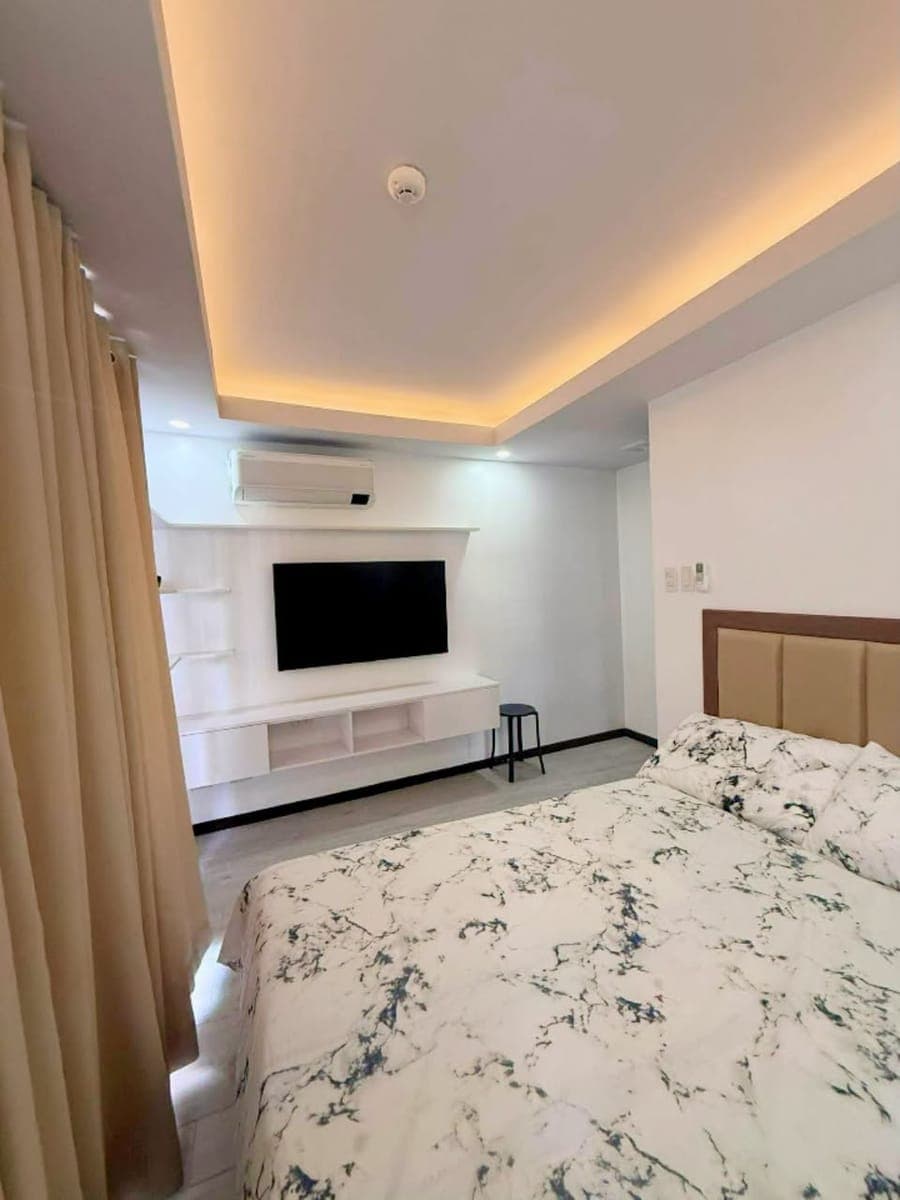 AVAILABLE FOR RENT - photo 2