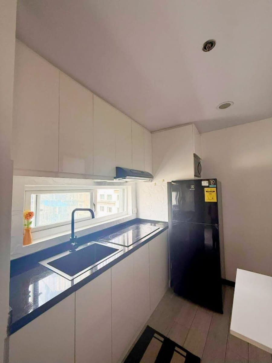 AVAILABLE FOR RENT - photo 4