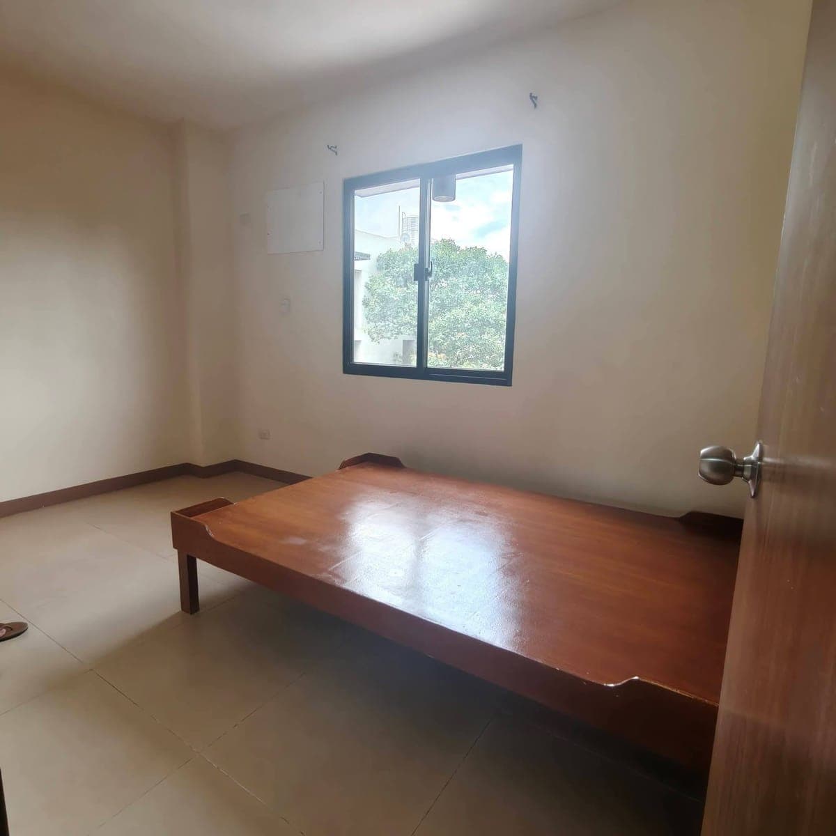 Bare Studio Unit for rent in Guadalupe Cebu city - photo 5