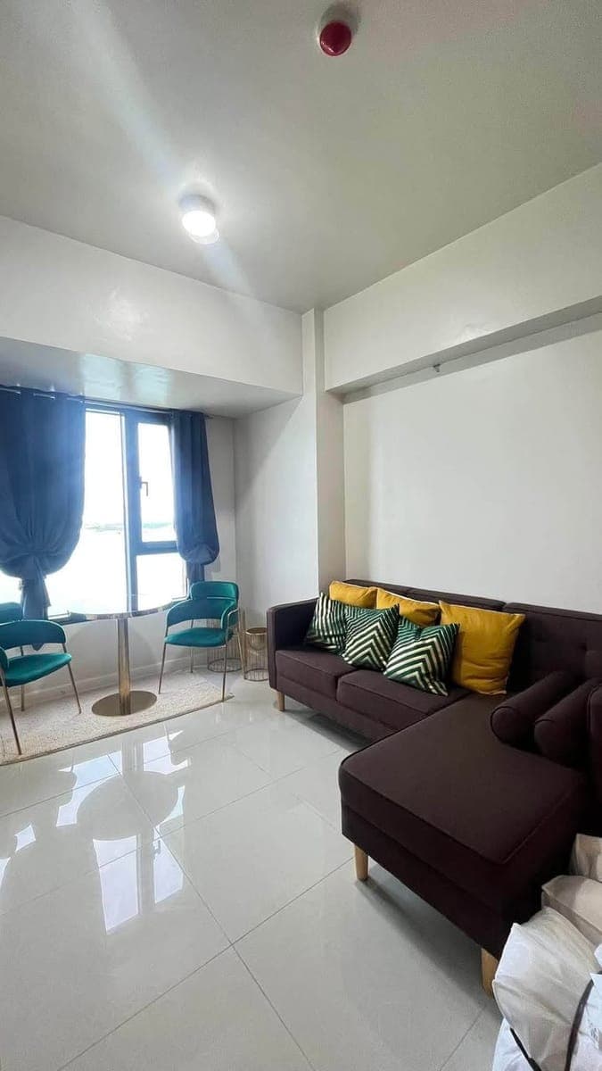 1BR MANDANI BAY  SEA VIEW FOR RENT At ₱45k Including condo Association Dues - photo 5