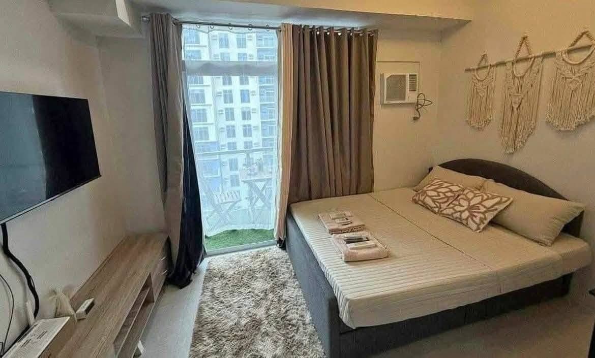 🏡✨ FOR RENT: Fully Furnished Studio Unit with Balcony at Mivela Garden Residences, Banilad, Cebu City ✨🏡 - photo 1
