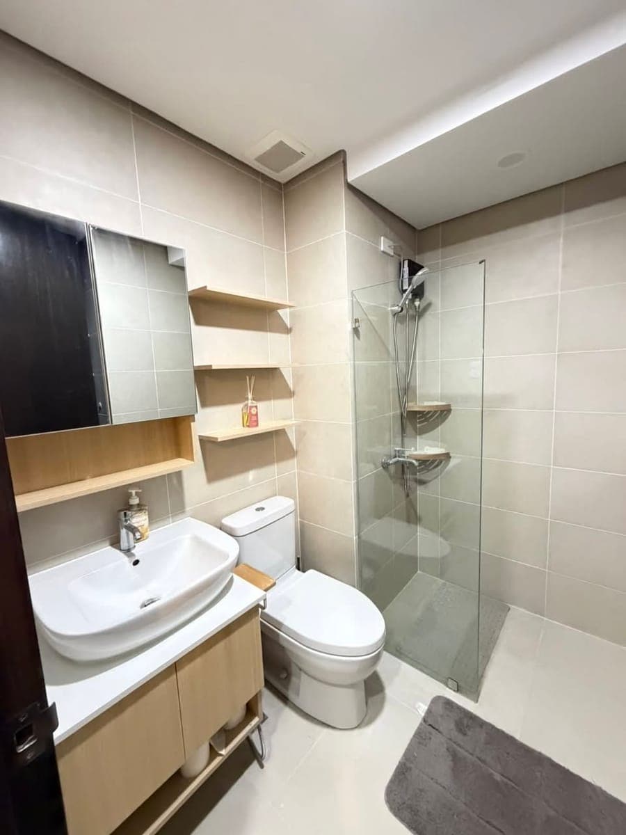 **FOR RENT: Brand New Fully Furnished Studio with Balcony – One Astra Place** - photo 5