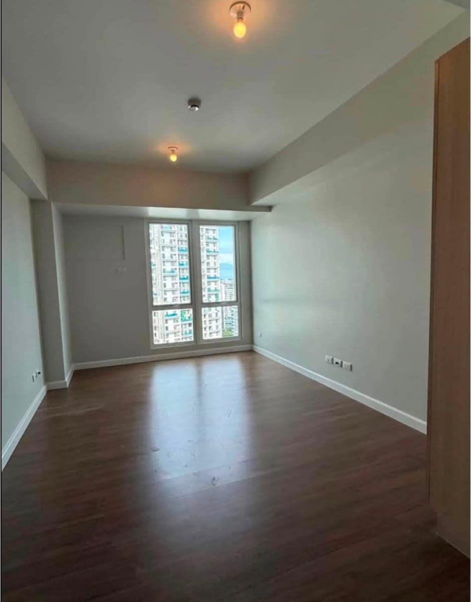 🏙️ FOR RENT – Solinea Palatine Tower 4, Cebu Business Park - photo 2
