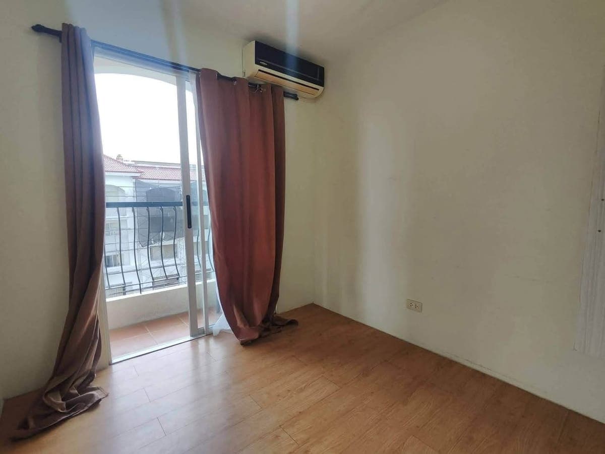 FOR RENT: 2BR CONDO UNIT - photo 1
