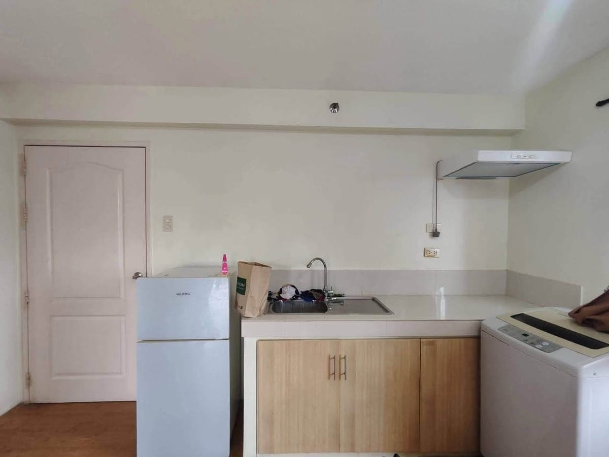 FOR RENT: 2BR CONDO UNIT - photo 4