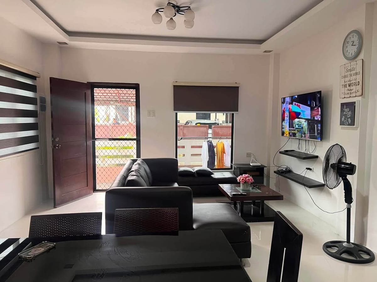 🏡 FOR RENT: Fully Furnished 2-Bedroom House - photo 2