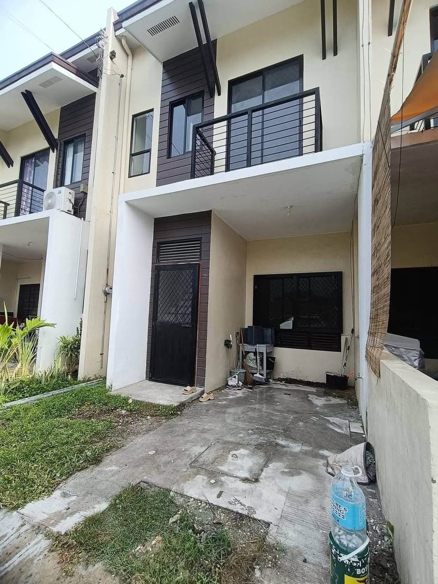FOR RENT TOWNHOUSE IN TALISAY! - photo 2