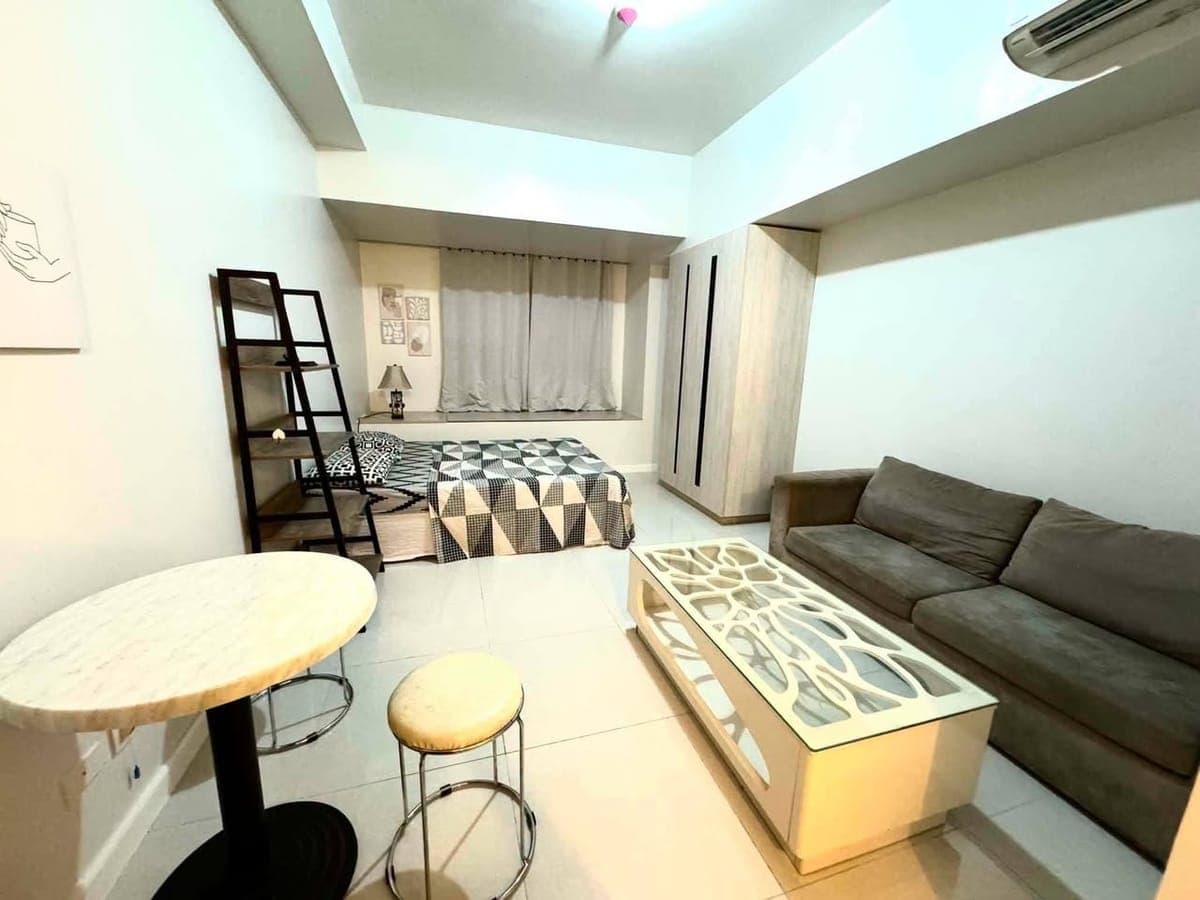 Mandani bay suites tower 1 studio unit for rent - photo 1