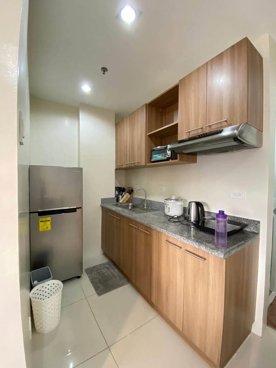 🏡 FOR RENT | 1-Bedroom Condo at Midpoint Residences - photo 4