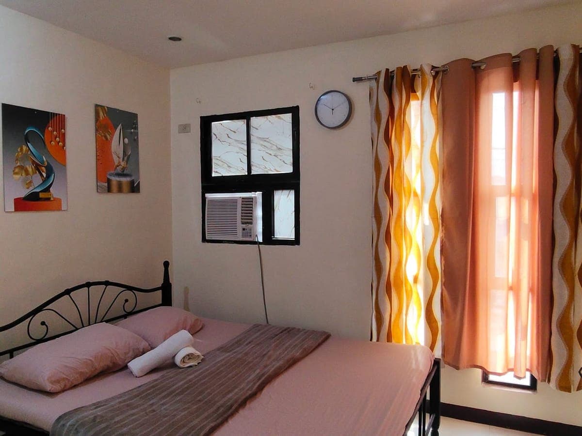 avail.anytime Accpt.daily and monthly or longterm - photo 1