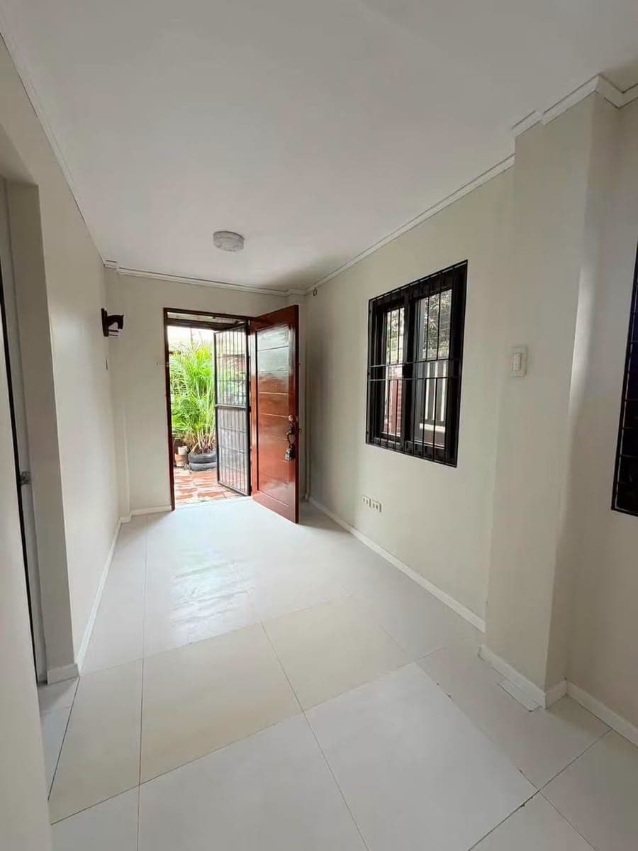 FOR RENT HOUSE AND LOT IN MANDAUE‼️ - photo 1