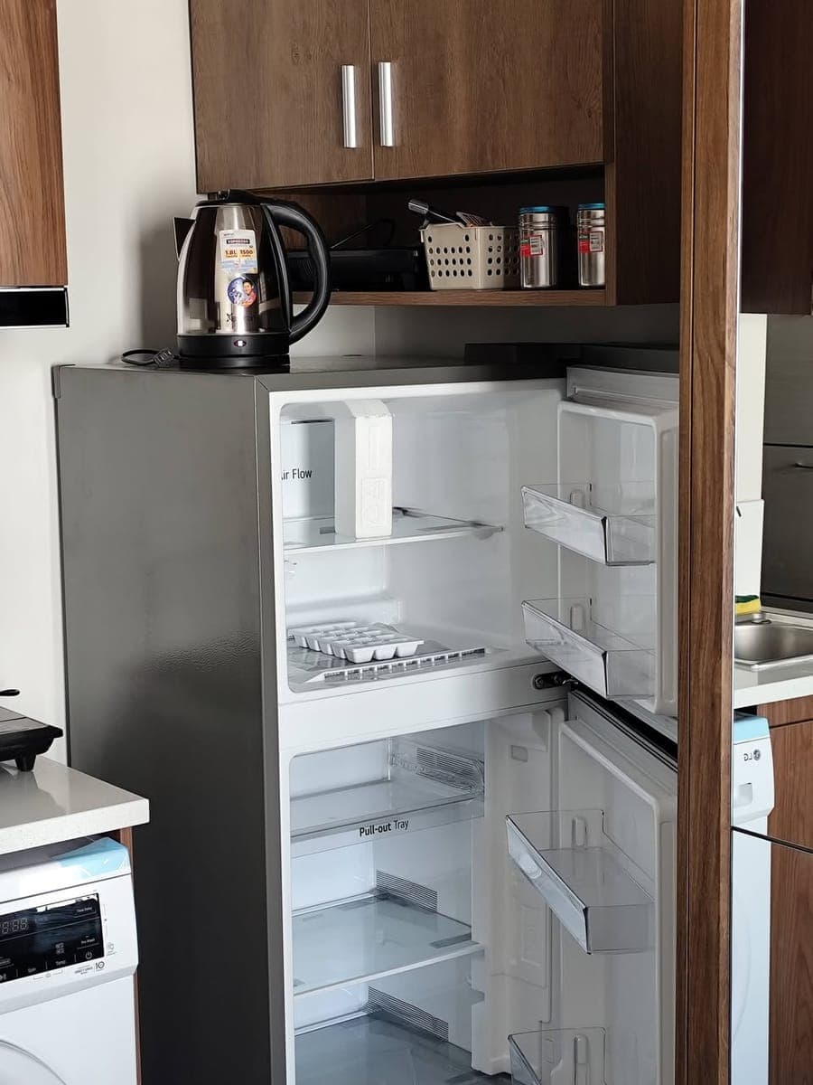 Lapu-Lapu Saekiung. Available immediately. Fully furnished studio unit with balcony sea view, split... - photo 5