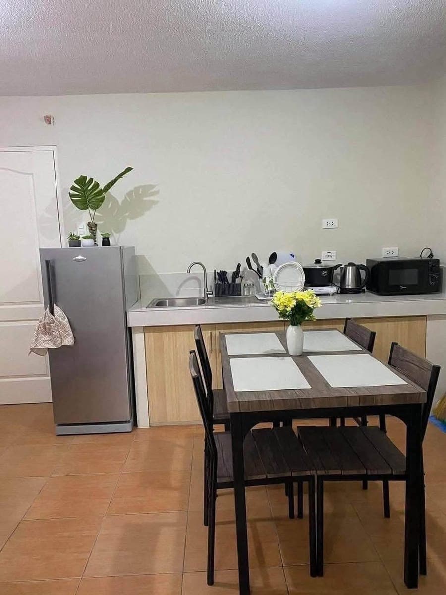 🏠 2-Bedroom Fully Furnished Condo for Rent –Sanremo Oasis City De Mare, Cebu City - photo 4