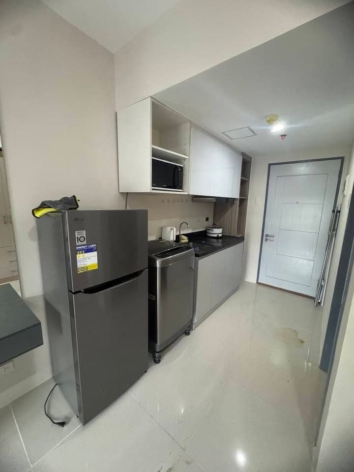 🏙️✨ Furnished Studio for RENT in J Tower Residences, Mandaue City Facing JMALL ✨🏙️ - photo 3