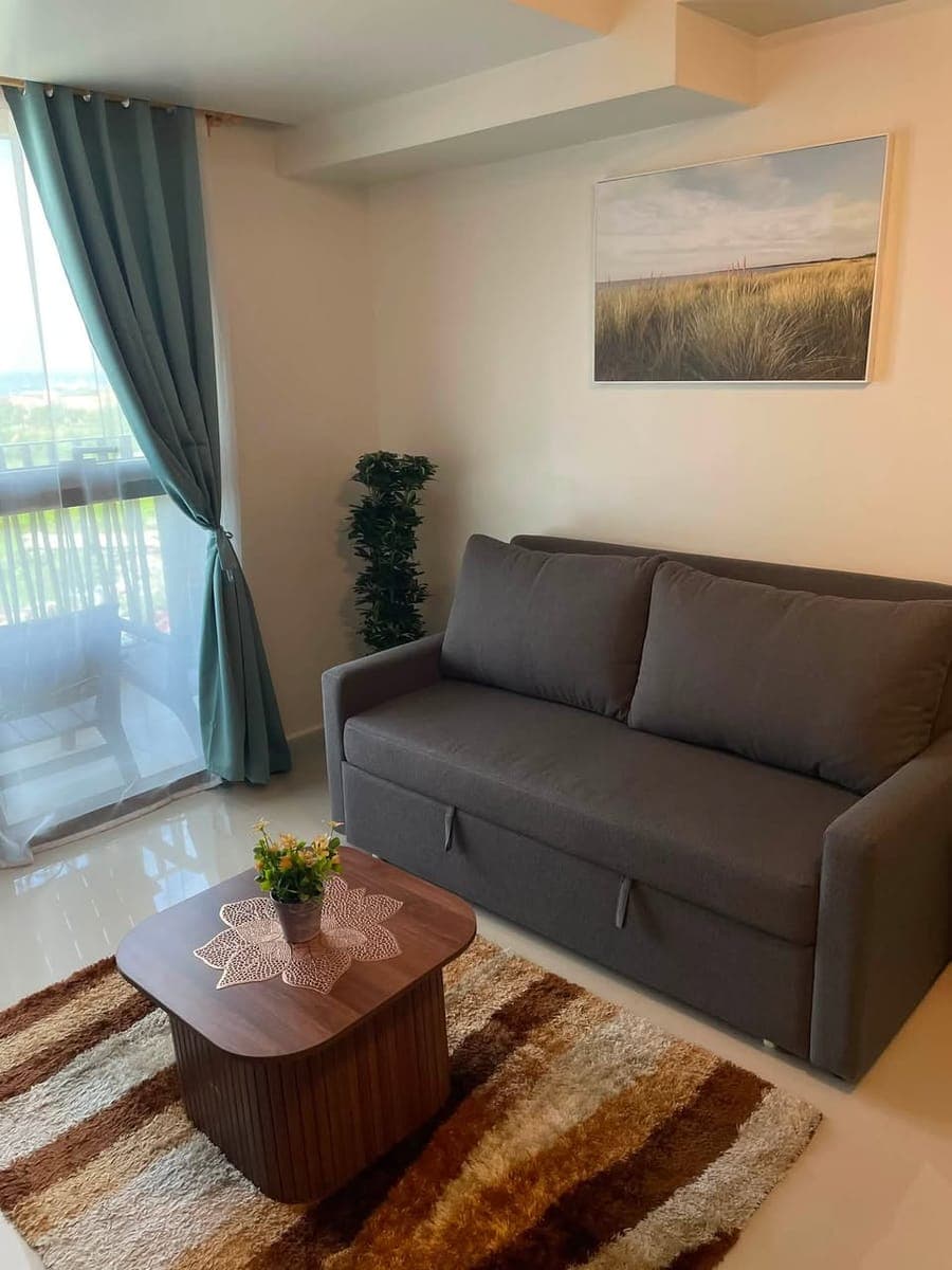 Hello. If you ALREADY have a client looking for a 1-bedroom unit with a balcony and a ₱50k budget, let’s talk. - photo 1