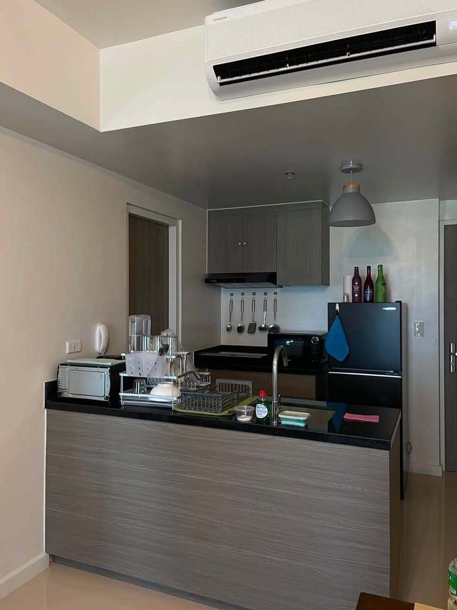 Hello. If you ALREADY have a client looking for a 1-bedroom unit with a balcony and a ₱50k budget, let’s talk. - photo 4
