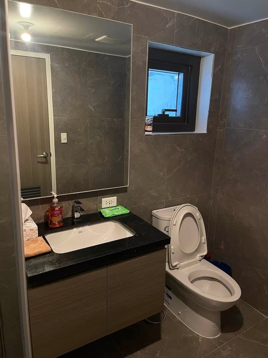 Hello. If you ALREADY have a client looking for a 1-bedroom unit with a balcony and a ₱50k budget, let’s talk. - photo 5