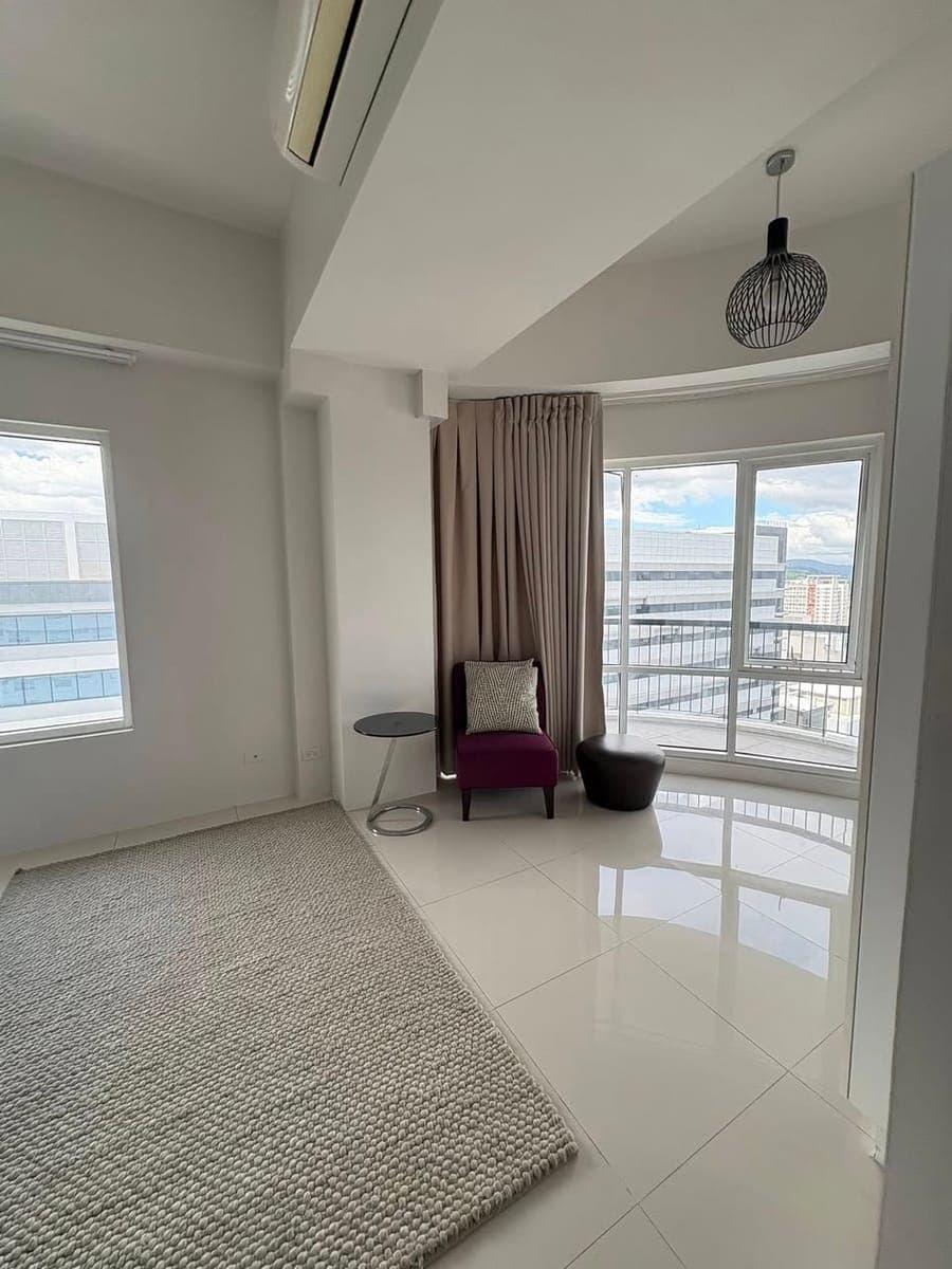 🏢 **Calyx Centre – For Rent** - photo 4