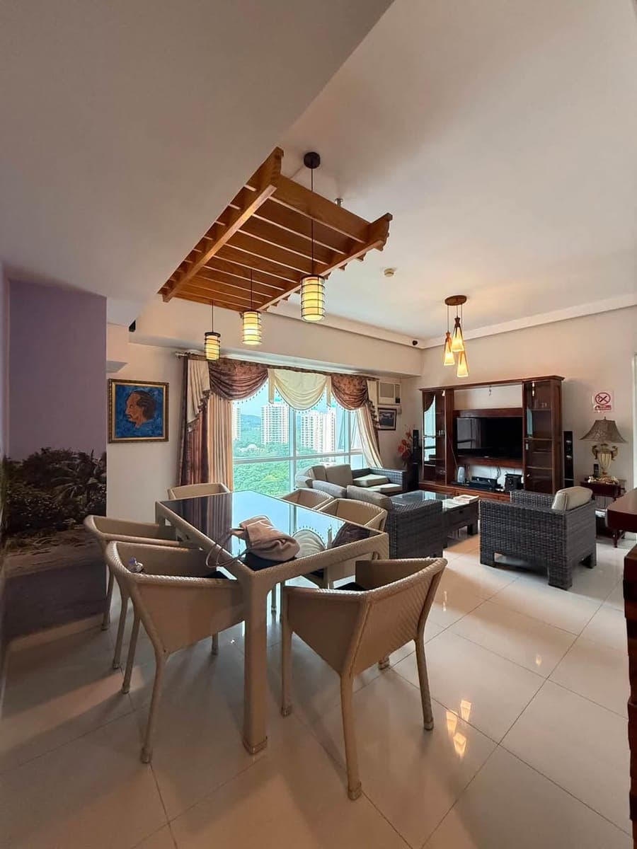 2 Bedroom Unit at Marco Polo Tower 1 for Rent 50k/month inc parking - photo 2