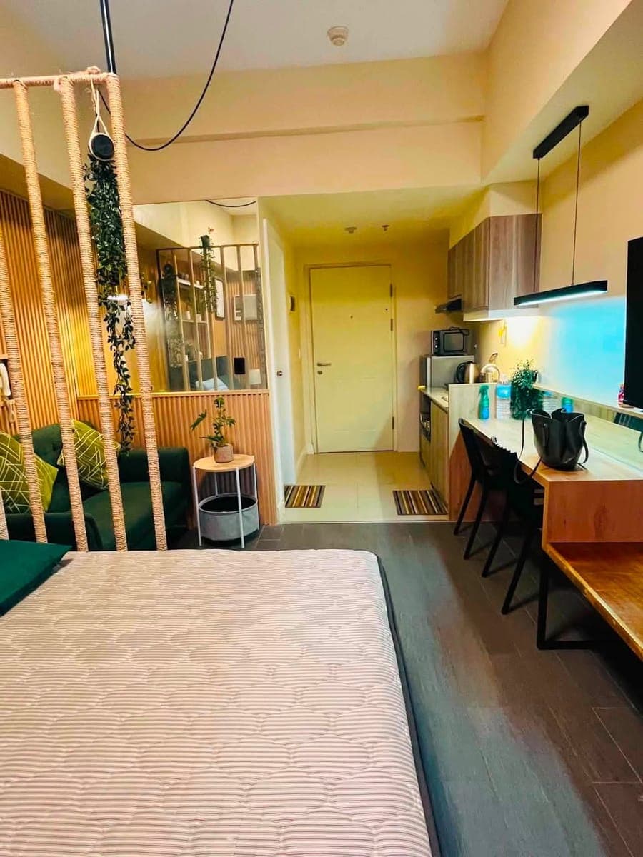 🏙️ FOR RENT | Furnished Studio with Balcony at Grand Residences Cebu - photo 1