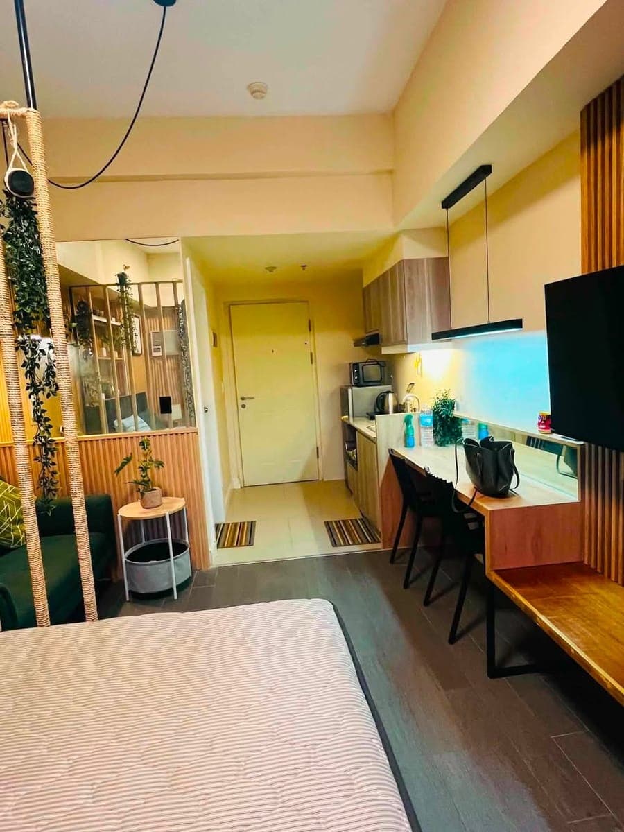 🏙️ FOR RENT | Furnished Studio with Balcony at Grand Residences Cebu - photo 4