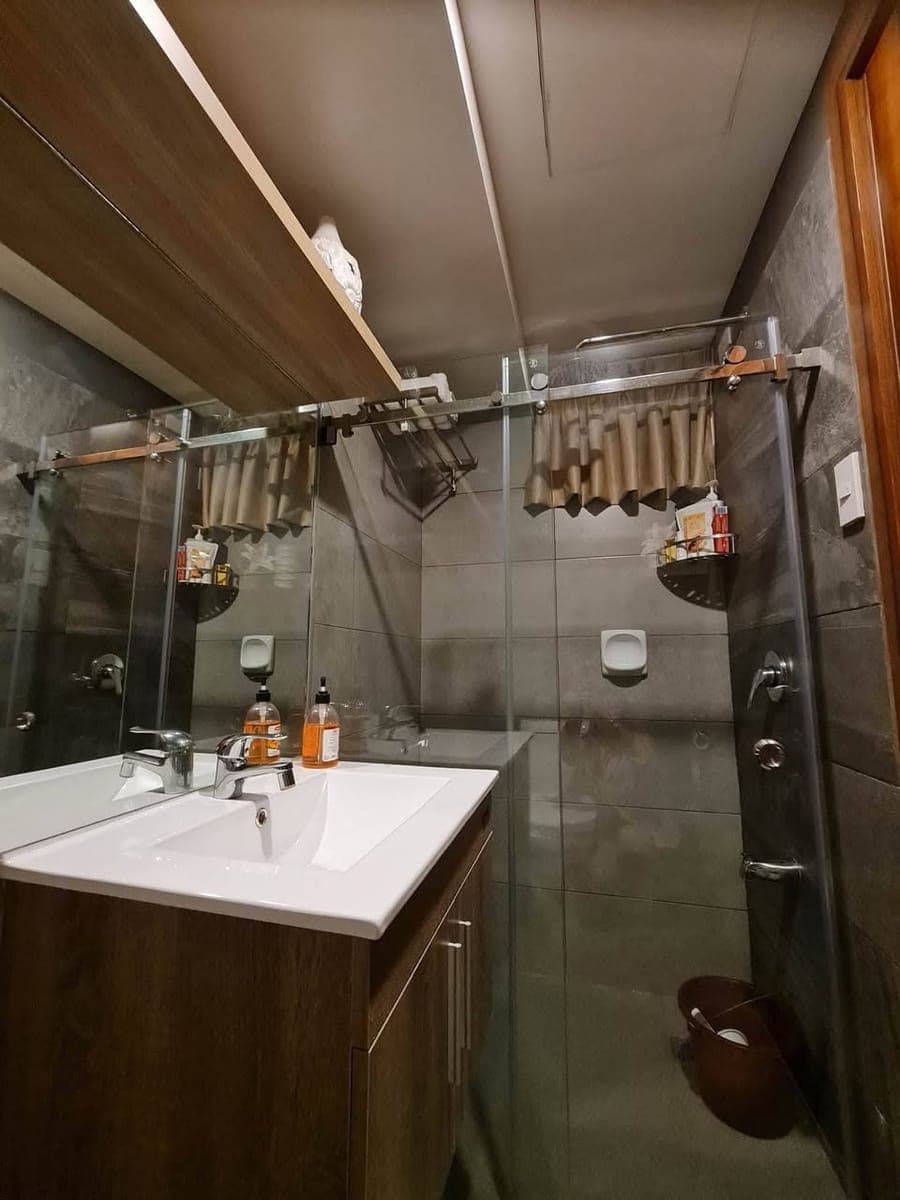 FOR RENT: 1-Bedroom Condo with Balcony – Taft East Gate - photo 5