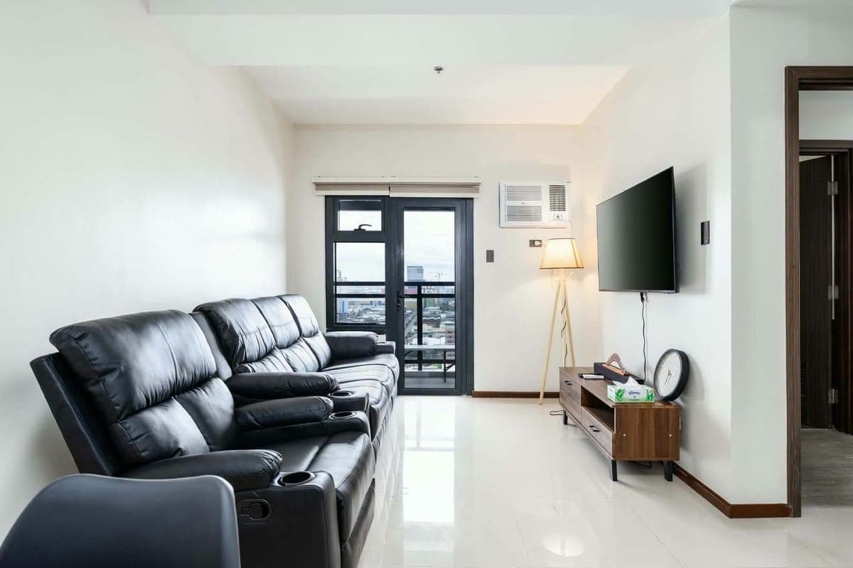🏢 FOR RENT – BRAND NEW CONDO UNIT - photo 1