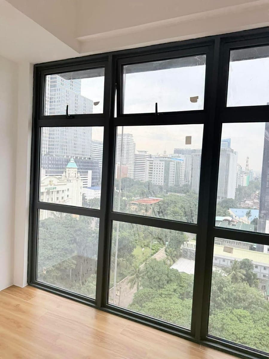 🏡 FOR RENT | Bare Studio Unit - photo 1
