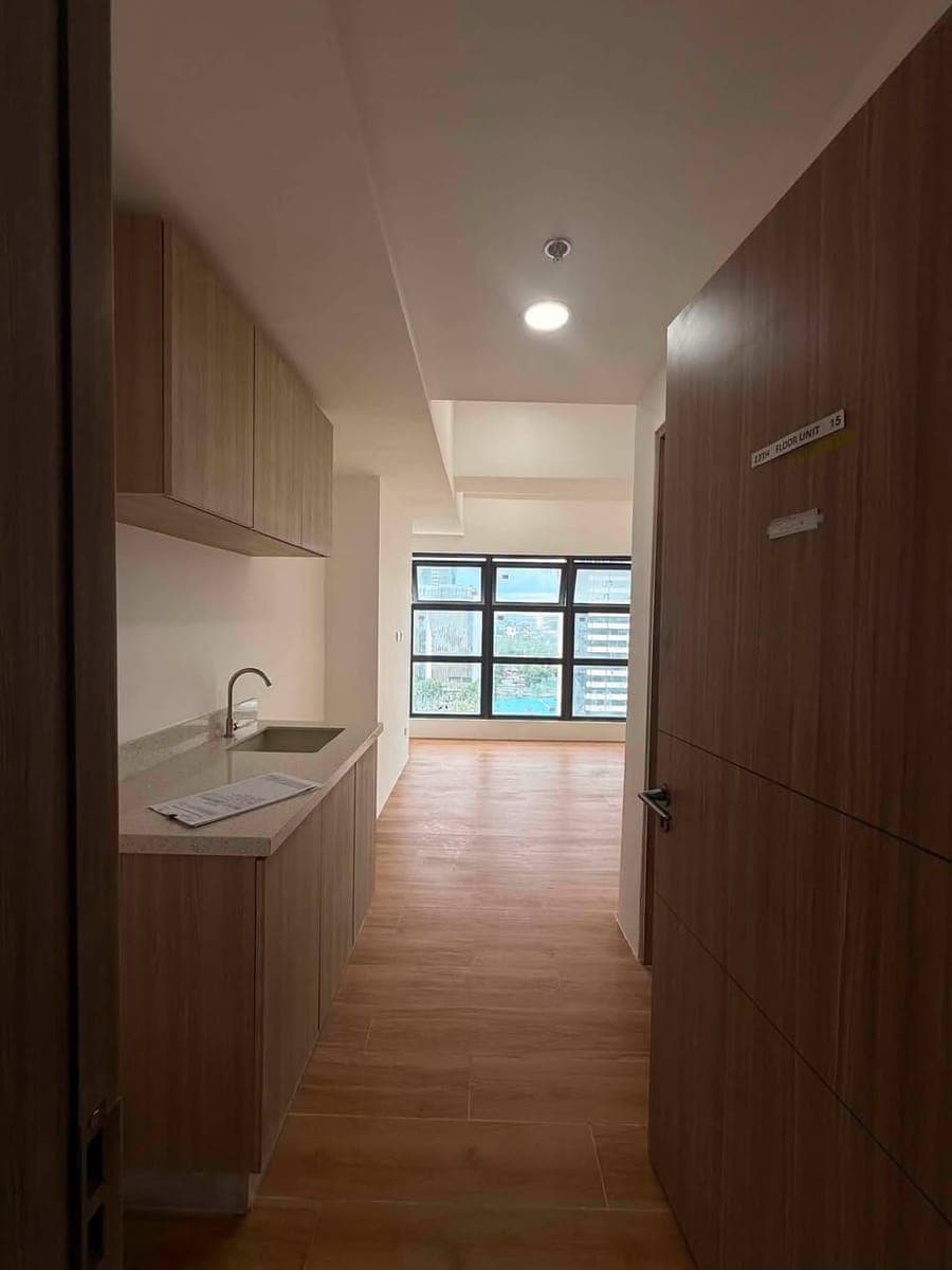 FOR RENT: Studio Unit at Vertex Central – Prime Cebu City Location! - photo 5